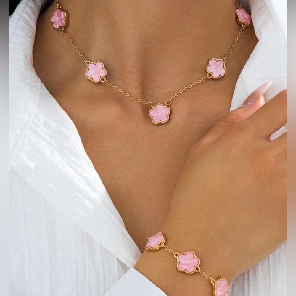 Gold and Pink Clover Necklace and Bracelet Set 💕🍀